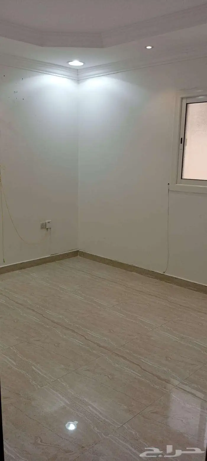 شقه عزاب للايجار بطويق شارع خديجة 5