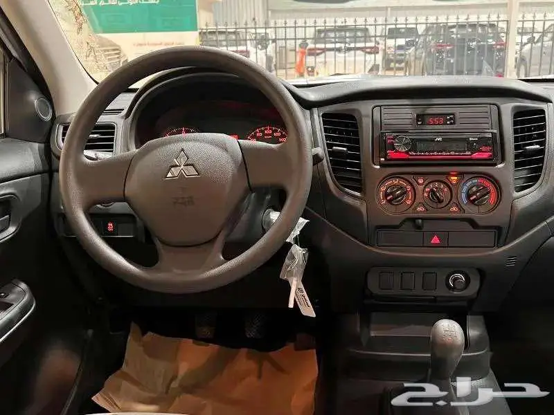 ميتسوبيشي L200 غمارتين 2025بدون دبل (قير عادي) 11