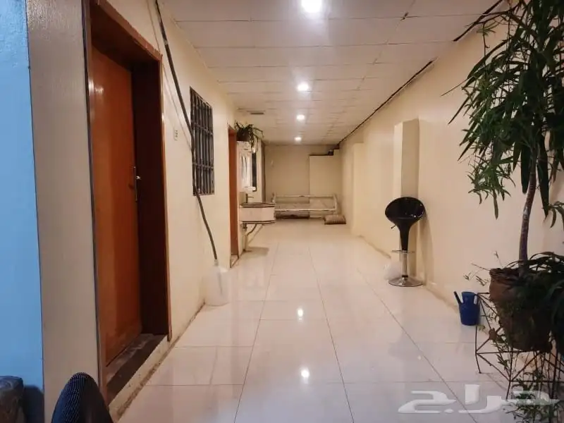 شقه مفروشه بحوش وجلسه خارجيه حي الخالديه ابها 5