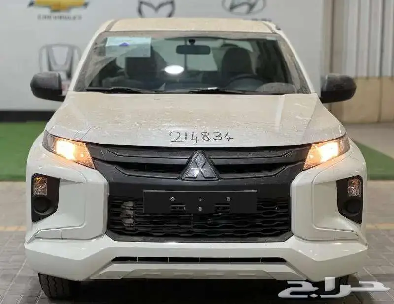 ميتسوبيشي L200 غمارتين 2025بدون دبل (قير عادي) 2