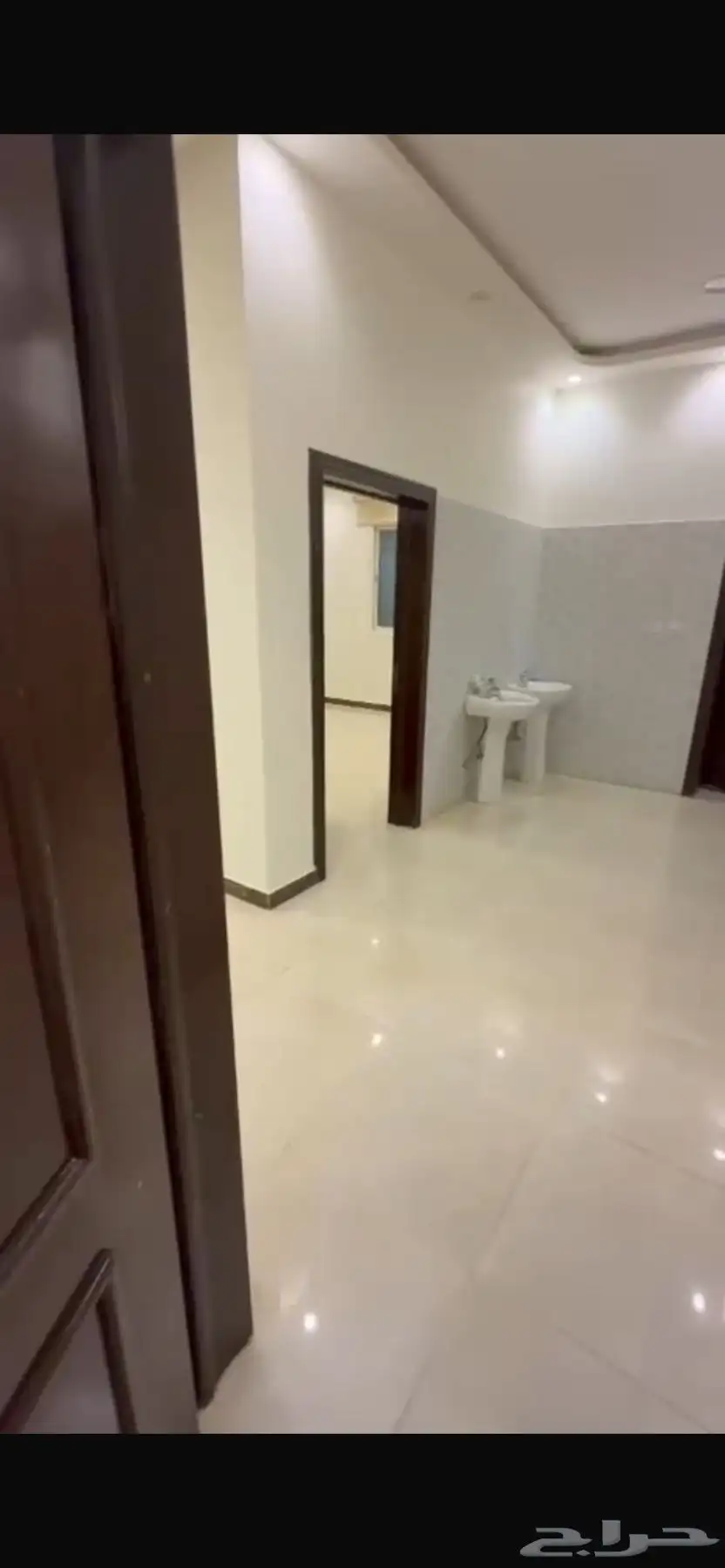 دور ارضي للإيجار حي طويق 1