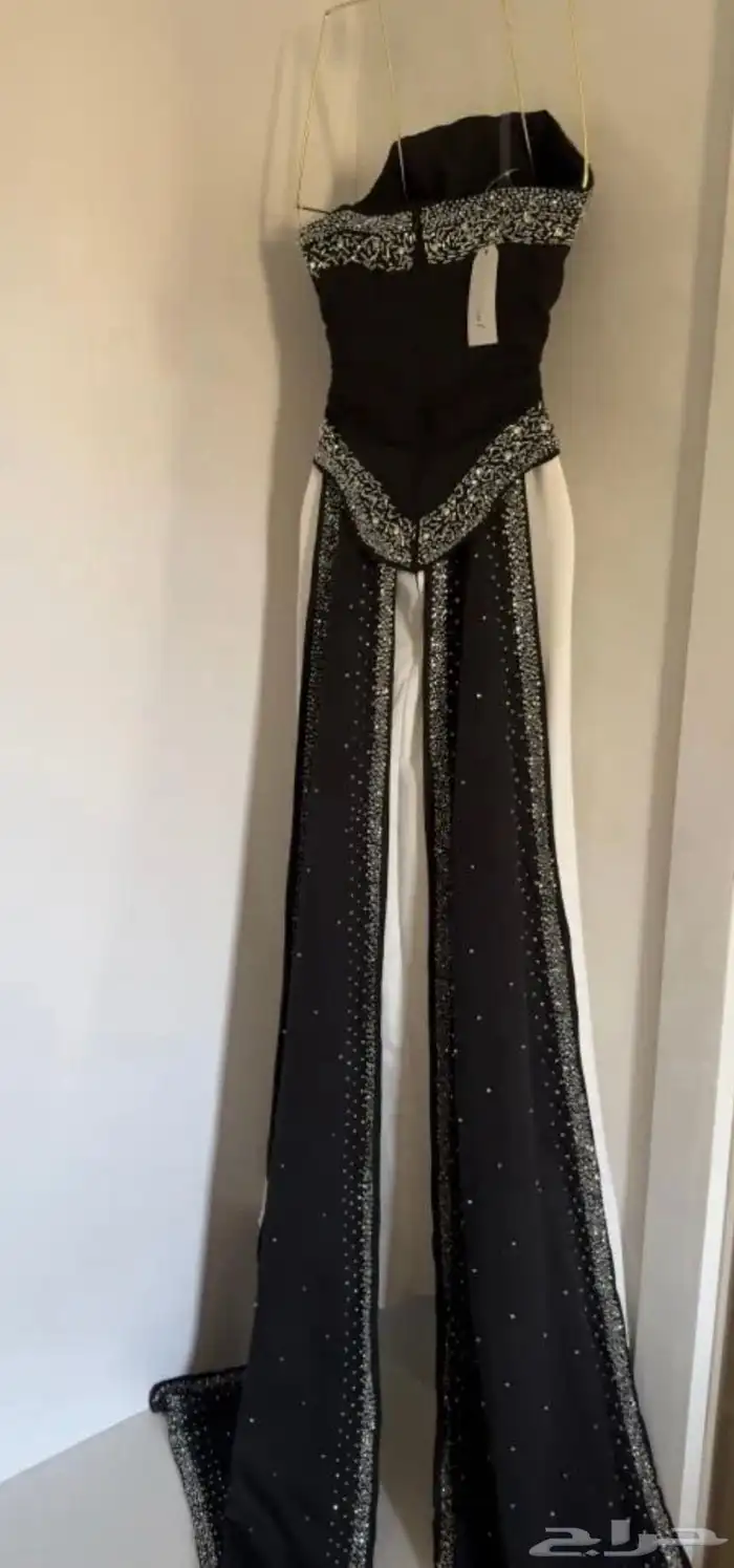 فستان للبيع شريته ب 2500 ومقابل للتفاوض بسعر زين إن شاءالله 2