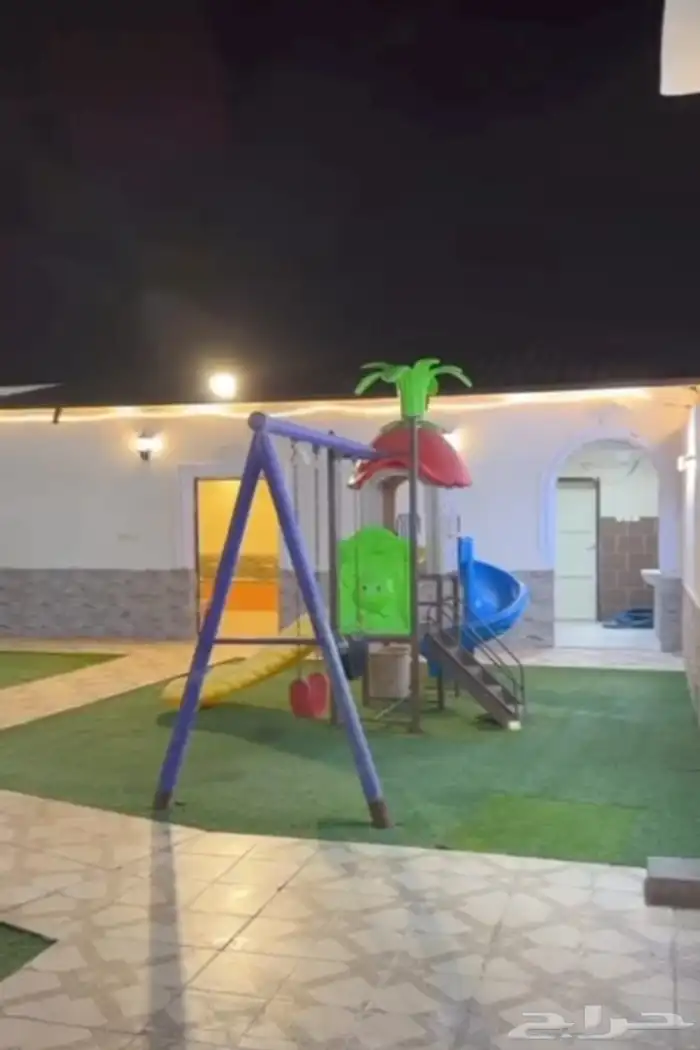 شاليه مملكه قسمين مسبحين ب 650قسم 400 9