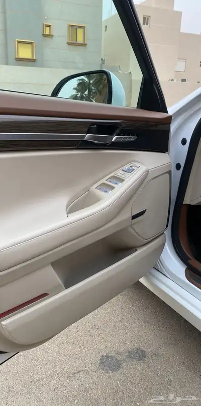 جنسس G90 2020 15