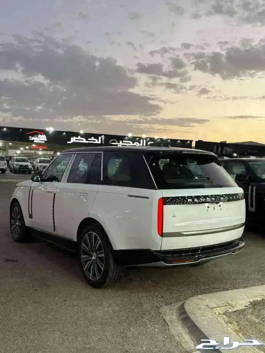 رنج روفر HSE 2024 4