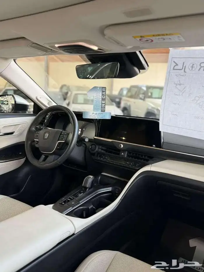 كراون ماجيستا فل هايبرد 2023 3