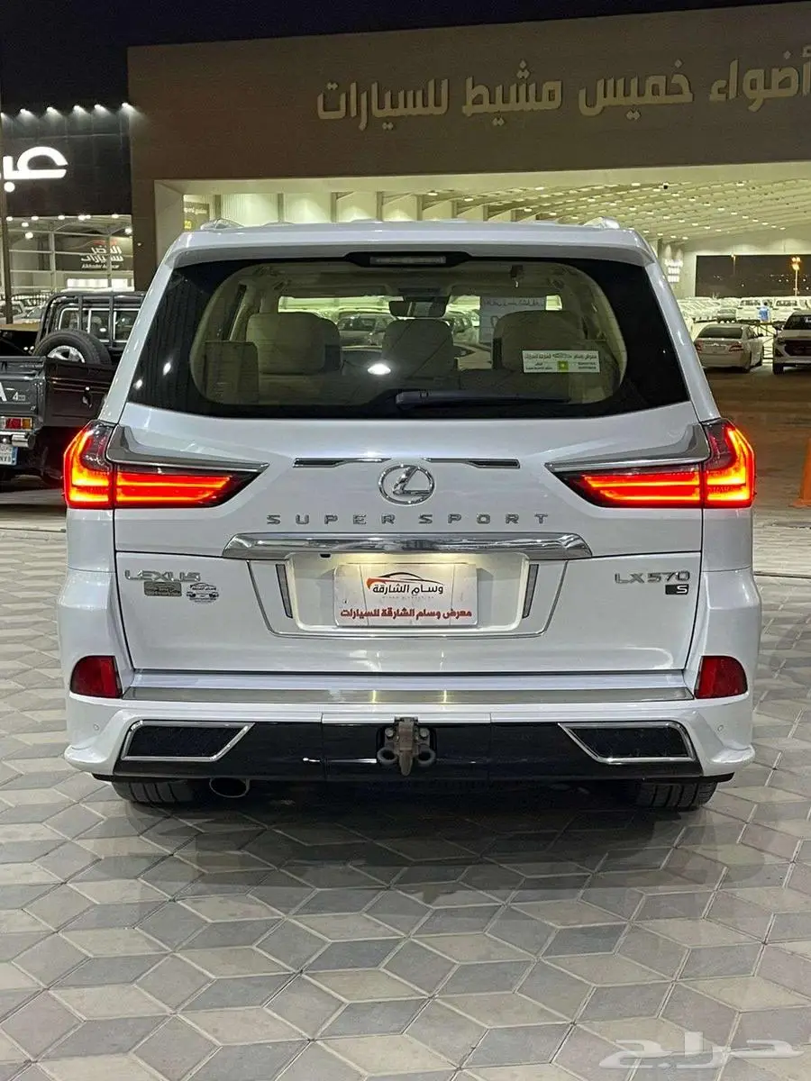 لكزس 2020 LX570 سبورت 5