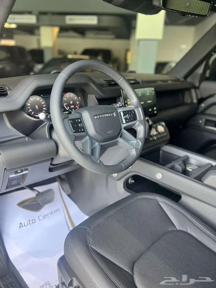 LAND ROVER DEFENDER 110 S P300 2025 BLACK 7