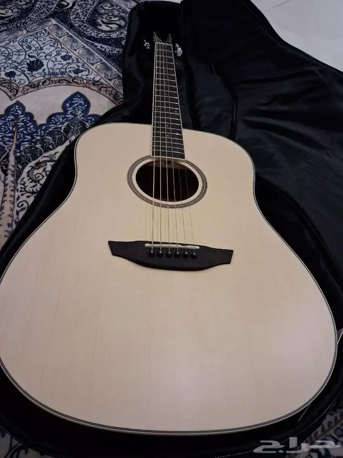 New Guitars for Sale .. قيتارات جديدة للبيع 16