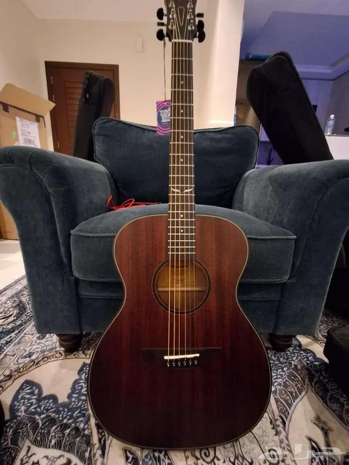 New Guitars for Sale .. قيتارات جديدة للبيع 11