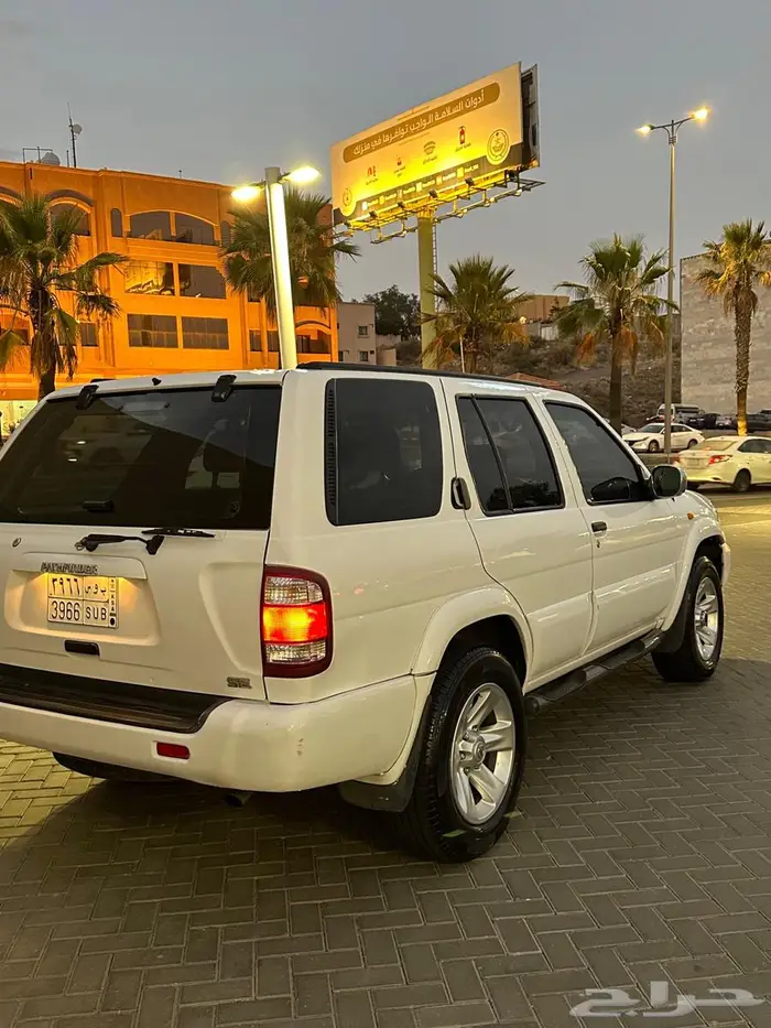 نيسان باثفندر موديل 2000 7