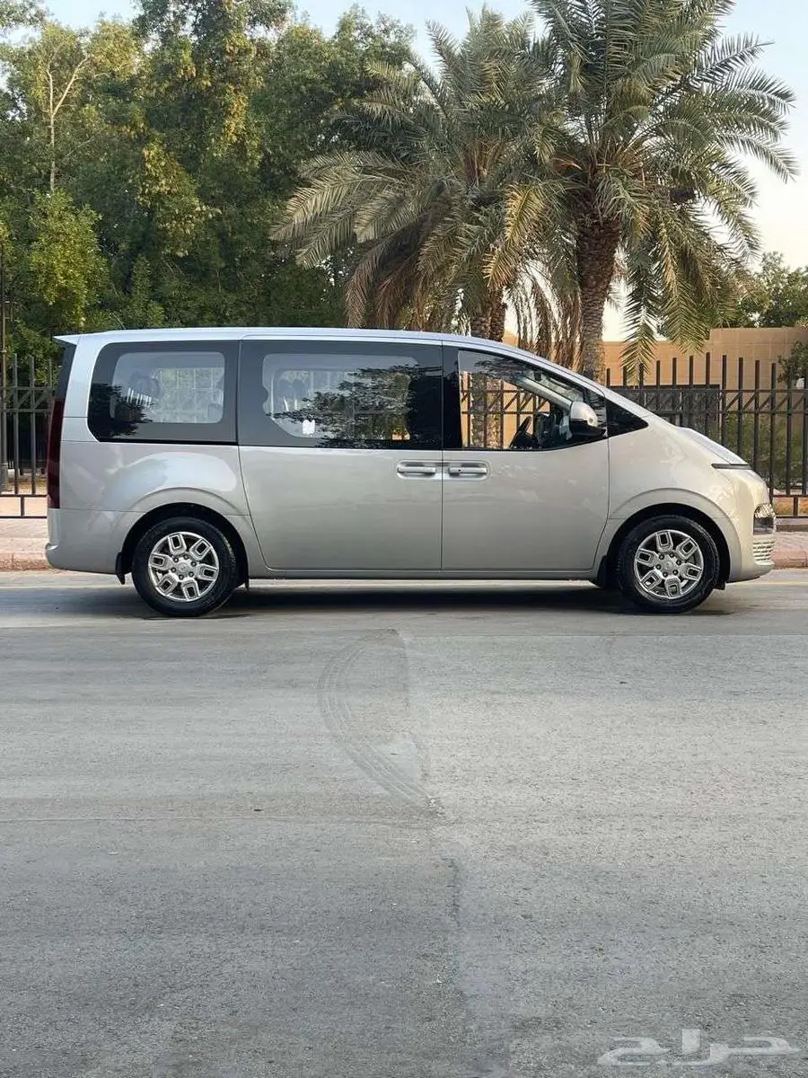هيونداي ستاريا 2022 index