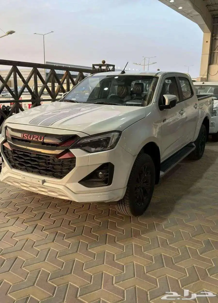 ايسوزو جي تي 0