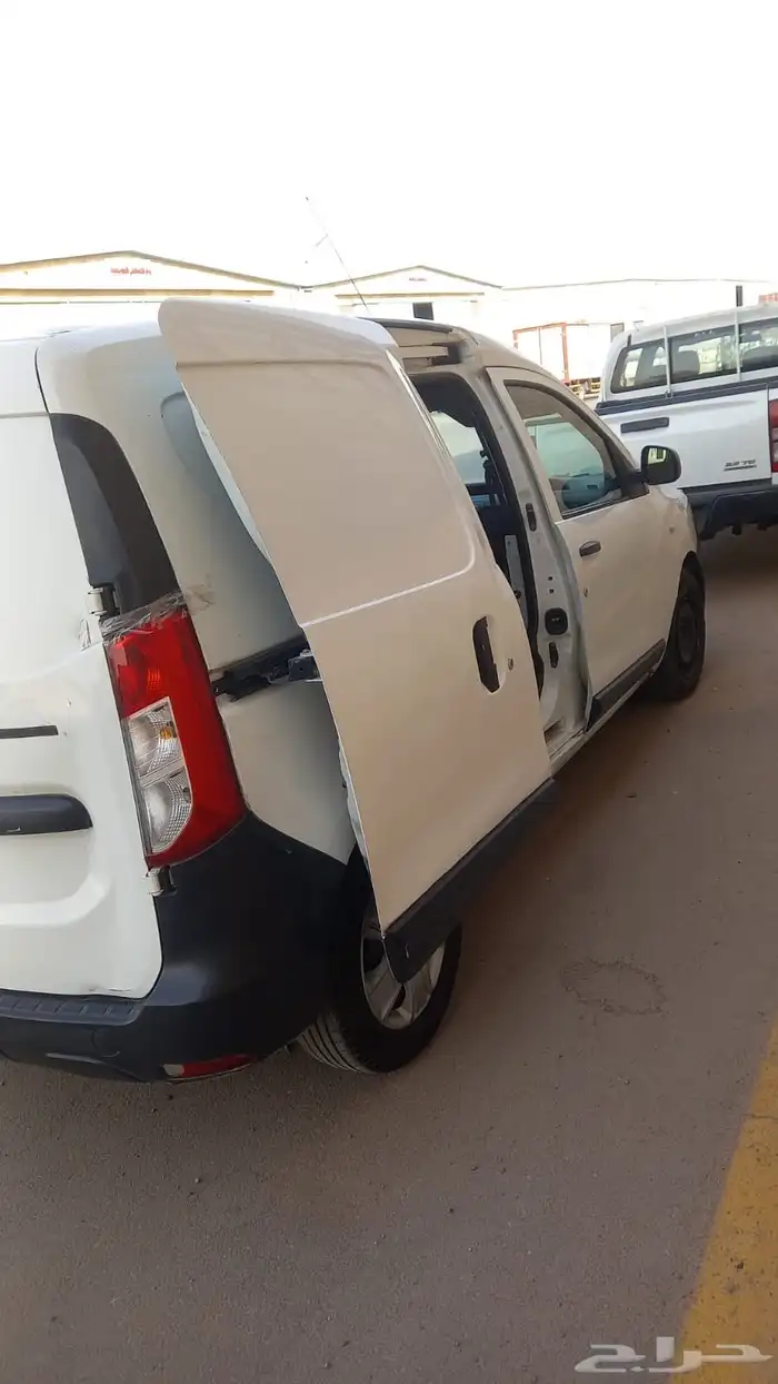 فان رينو بضاعة 2019 13