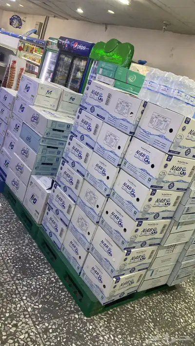 بقالة للتقبيل في محطة في الطايف 0