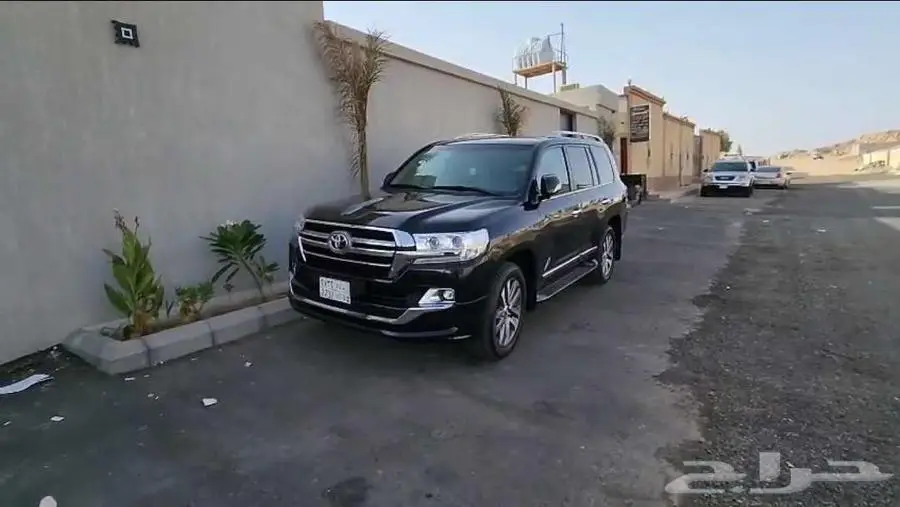 Toyota landcruiser VXR 2019 3