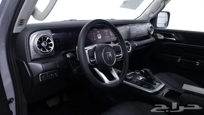 تانك 300 فل كامل دفع رباعي موديل2025 5