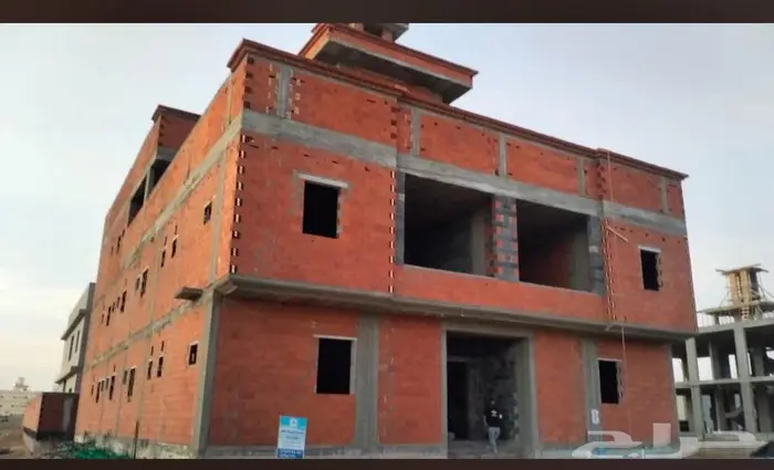 مقاول مؤسسة خليل الابداع مقاولات عامة رابغ 37