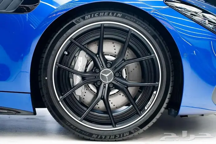 مرسيدس GT 43 AMG موديل 2025 أصفار خليجي أزرق أبيض كريستال 20