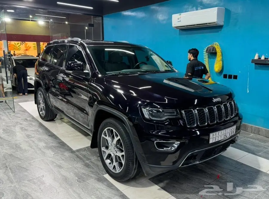 Jeep Grand Cherokee Limited SAR 130 000 (Low Km) 0