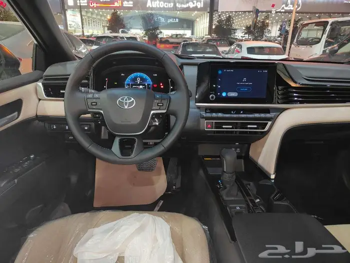 تويوتا كامري LE بنزين 2025 سعودي 3