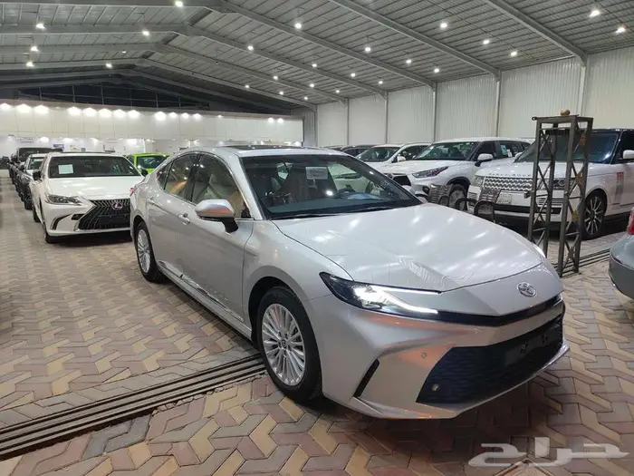 تويوتا كامري LE بنزين 2025 سعودي 1