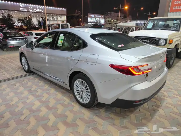 تويوتا كامري LE بنزين 2025 سعودي 11