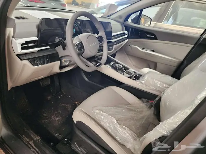 سبورتاج لارج نص فل بانوراما 1.5 13