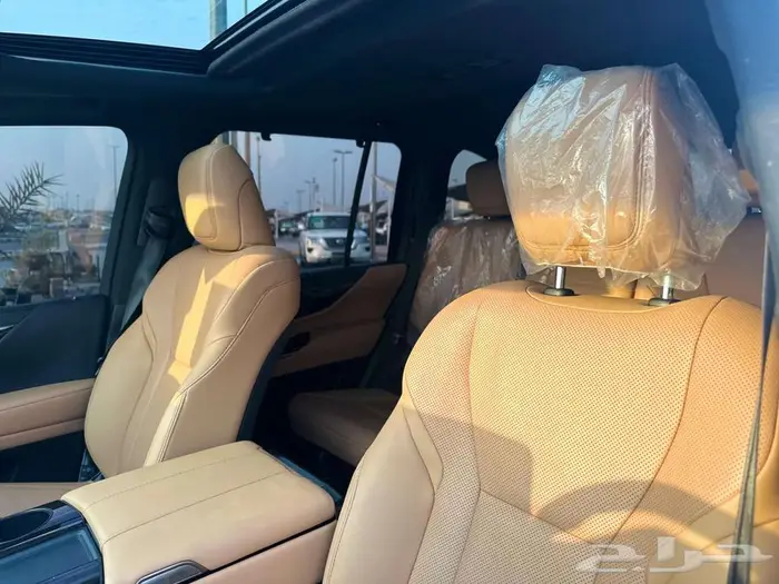 لكزس LX 600 خليجي الفطيم -2024- حالة ممتازة 4