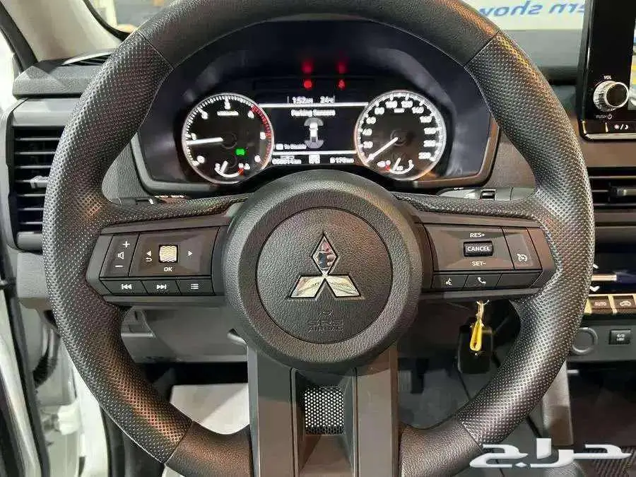 ميتسوبيشي - L200 - غمارتين - 2024 - فل كامل - كاش و أقساط 6