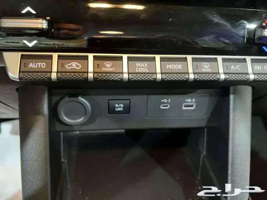 ميتسوبيشي - L200 - غمارتين - 2024 - فل كامل - كاش و أقساط 4