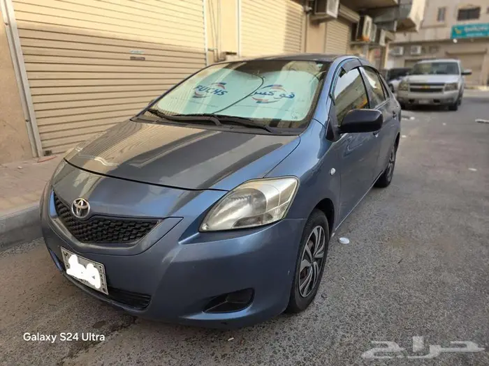 تويوتا يارس 2013 سيدان - أوتوماتيك خالية من الحوادث. 6