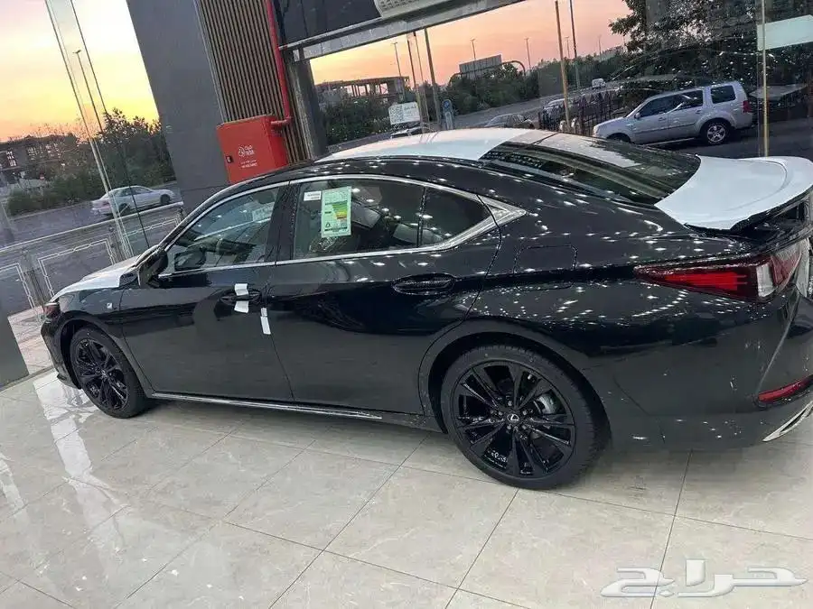 لكزس ES350 (FF) سبورت موديل 2025 0