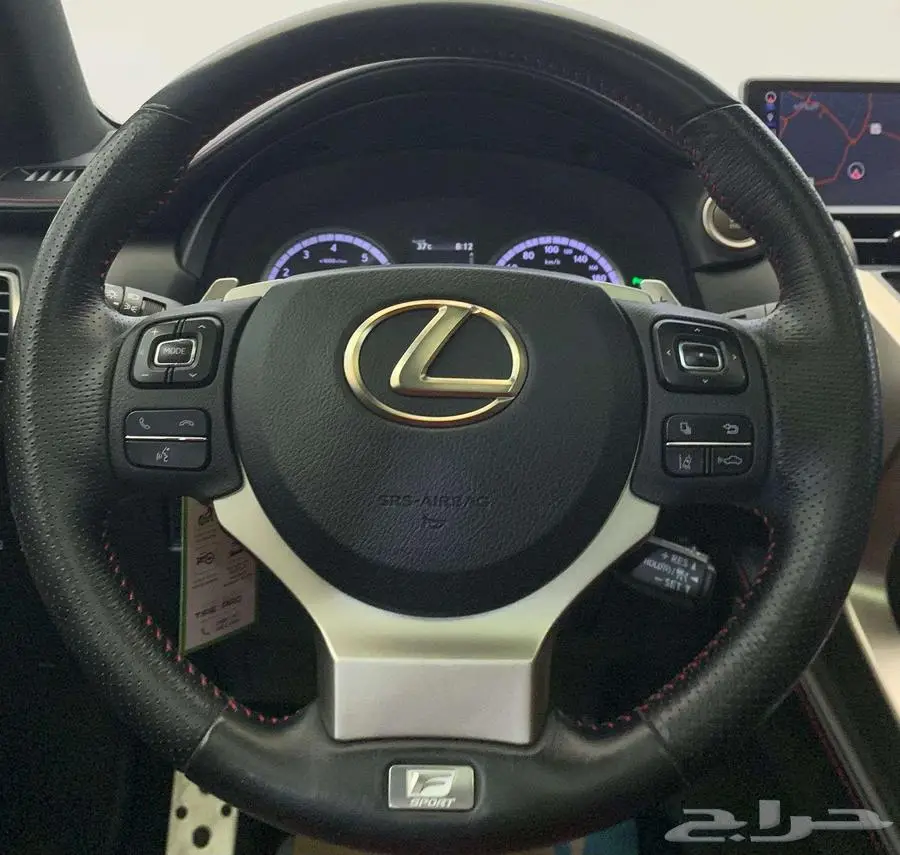 لكزس NX 300 2020 11
