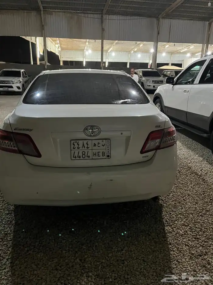 تويوتا كامري 2011 GL اوتوماتيك ممشى ((400)) الف 5