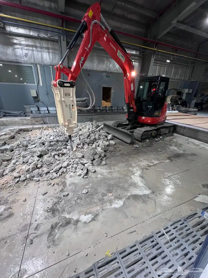 بوكلين صغير للإيجار 4