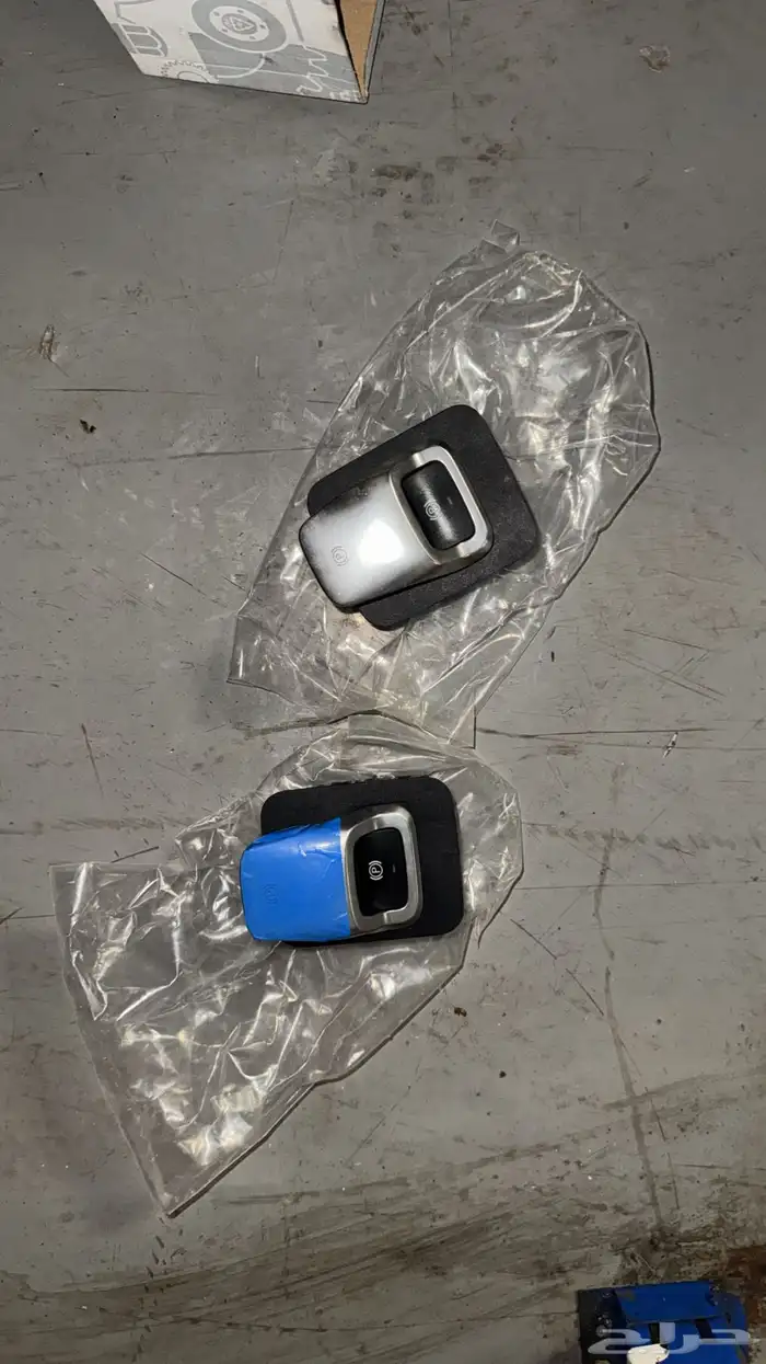 قطع غيار شاحنات مرسيدس 10