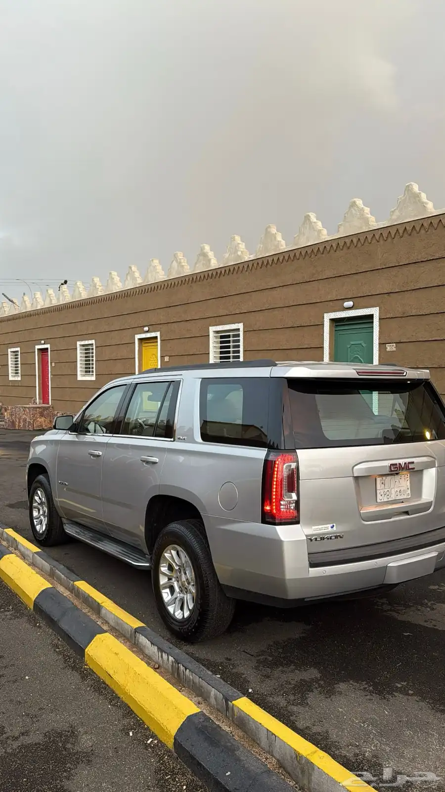 يوكن للبيع GMC 4