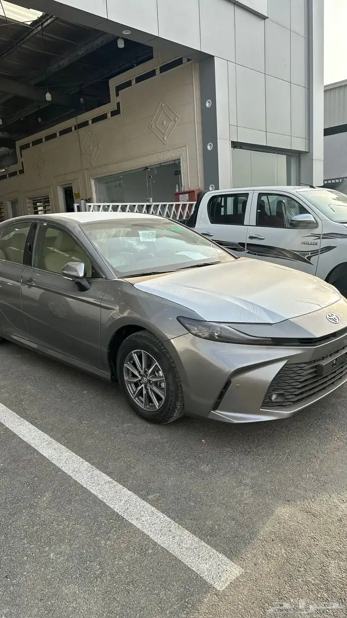 كامري 2025 استاندر بنزين E السعر 114500 كاش وبنك 5