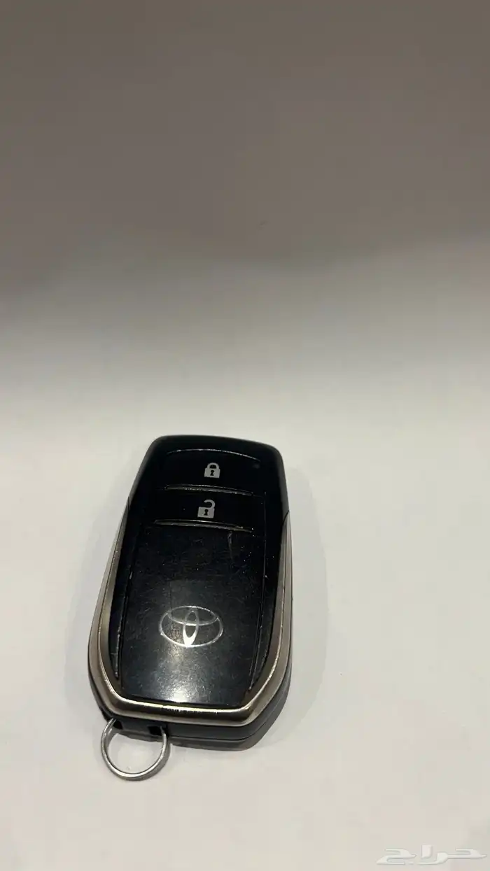 مفتاح لاندكروزر 6
