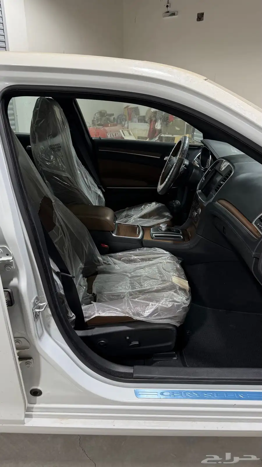 كرايزلر c300 v8 2021 لكجري 14