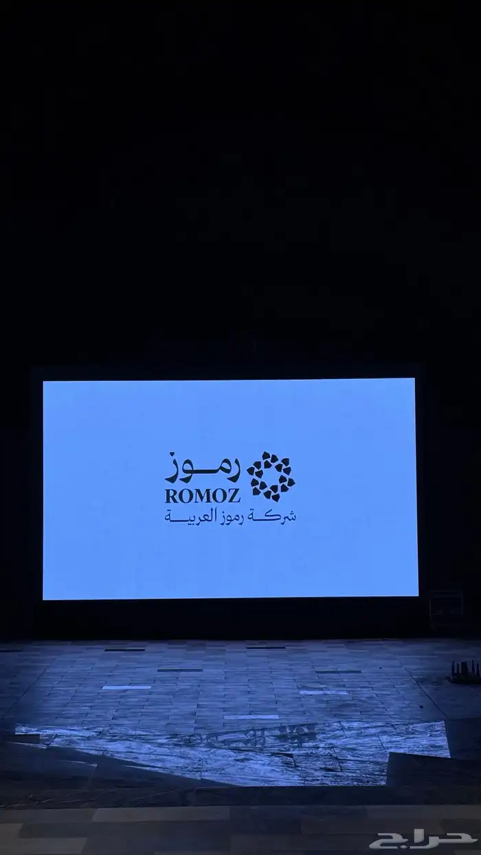 شاشاتLED للمباريات شاشات تنقل كرة القدم سماعات مايكات مسارح 0