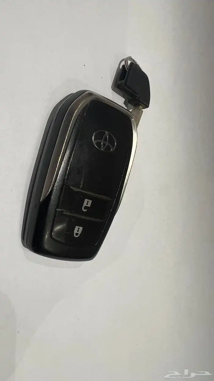 مفتاح لاندكروزر 0