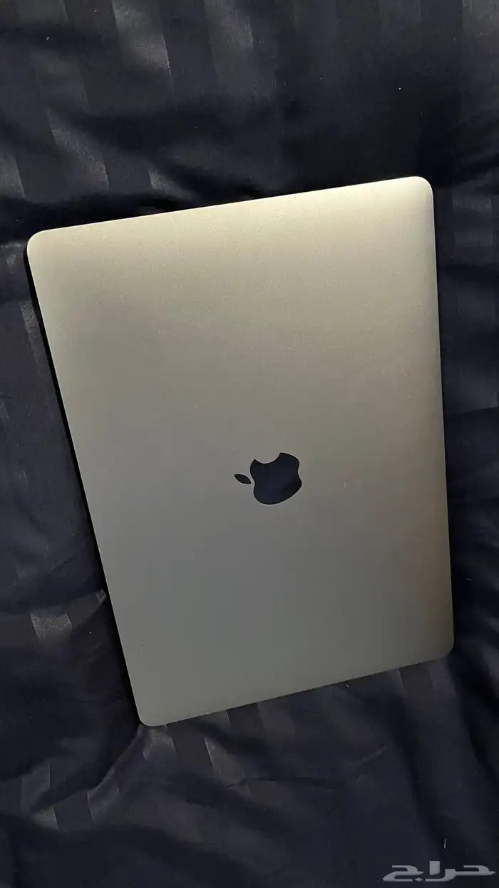 MacBook Pro M1 2022 2