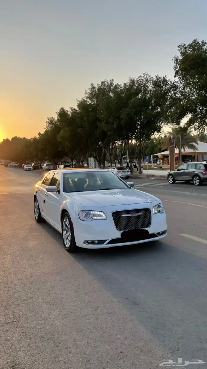 كرايزلر c300 v8 2021 لكجري 1
