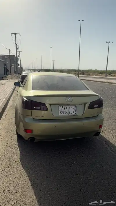 لكز 2007 Is300 للبيع خاليه من الصدم ومحركاتها على الشرط 0