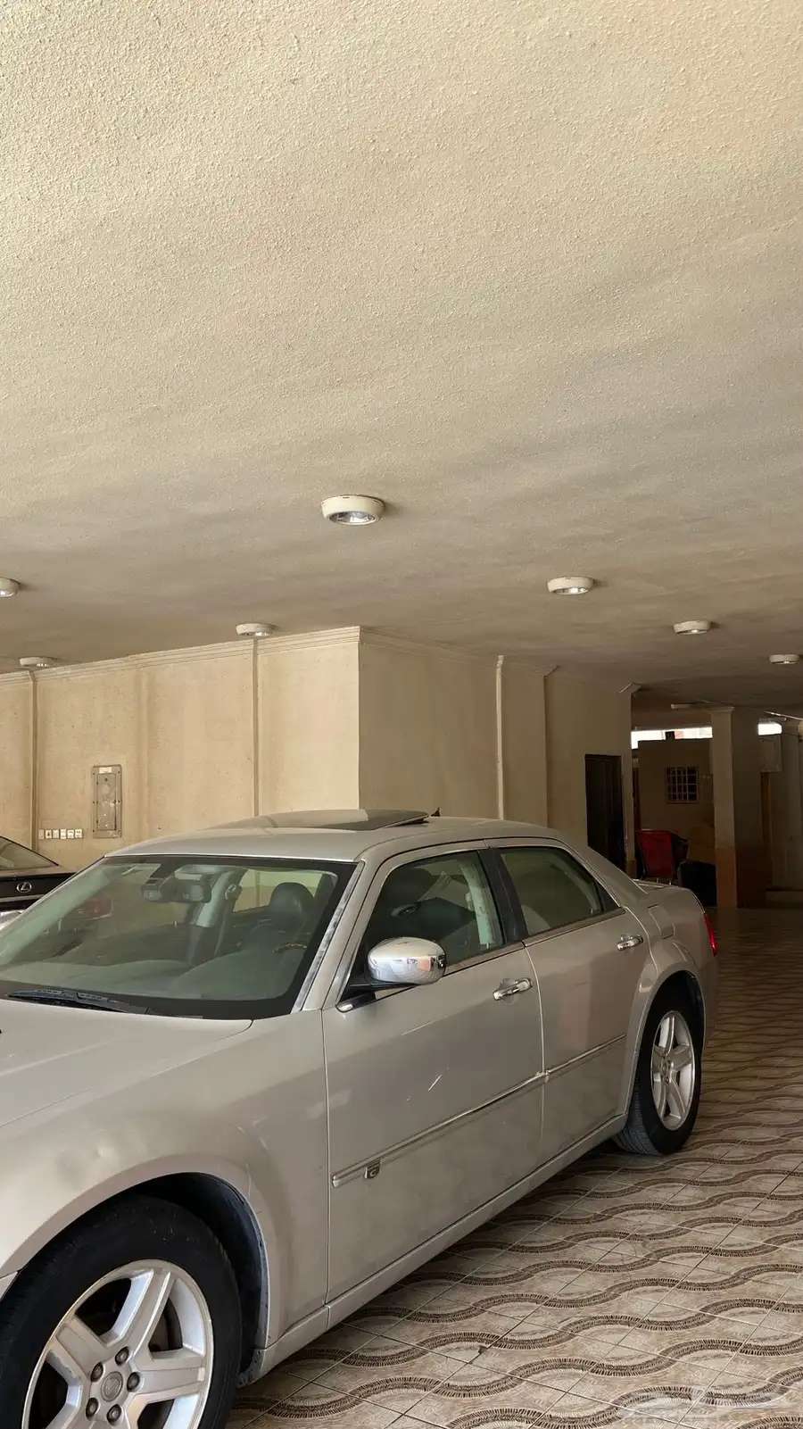 كرايسلر C300 2008 هيمي 8 سلندر 3