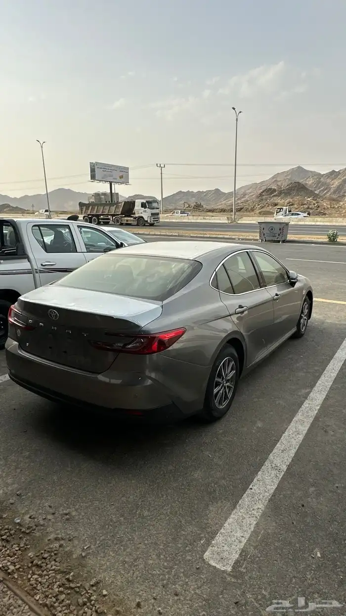 كامري 2025 استاندر بنزين E السعر 114500 كاش وبنك 12