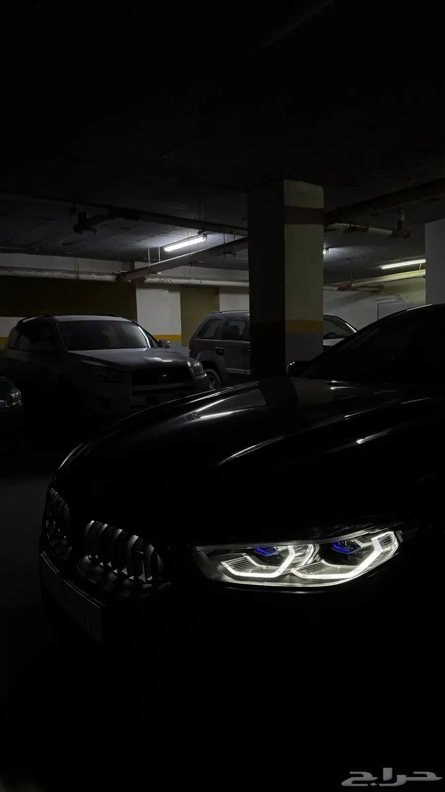 BMW M850i 2023 - الفئه الثامنه ممشى قليل 10