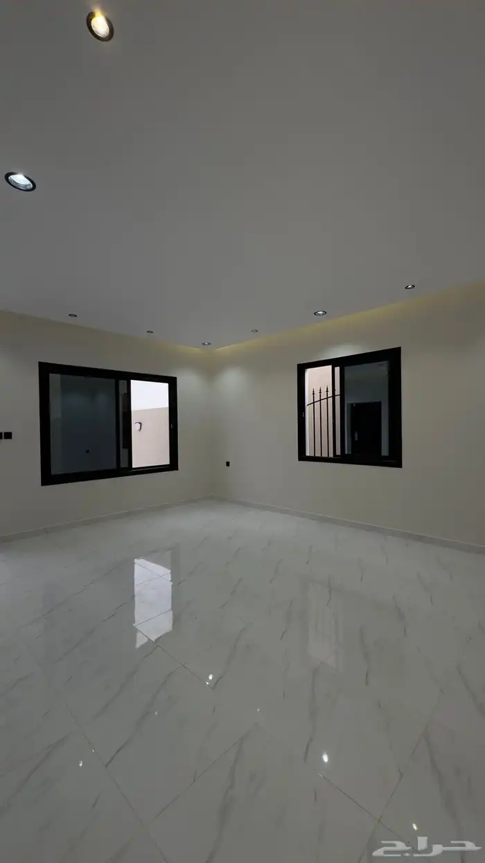 للبيع فلل دوبلكس دورين وملحق تصميم حديث 25